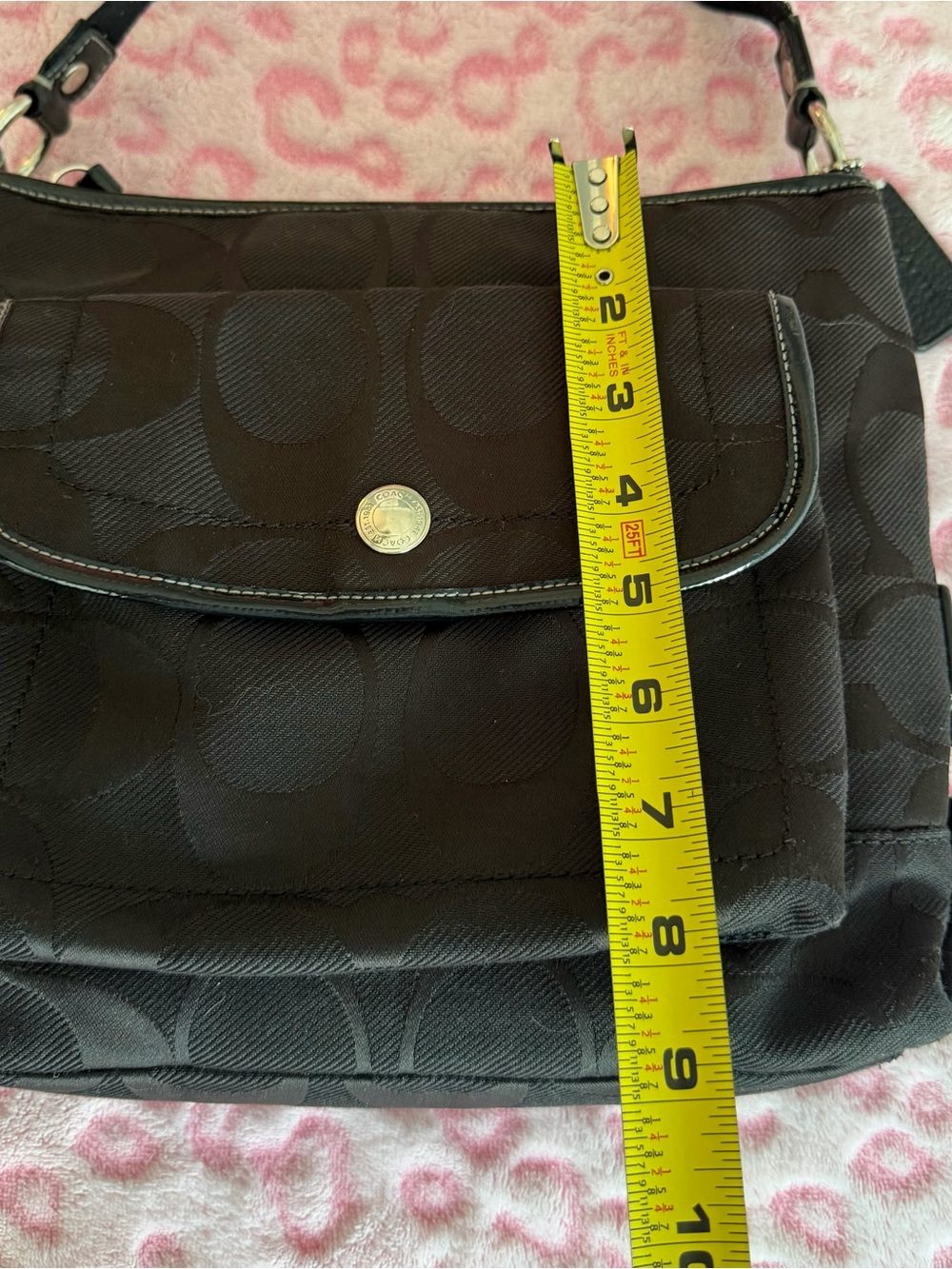 Coach Signature Crossbody Bag
Medium Black Y2K Jacquard Kyra - Picture 9 of 10